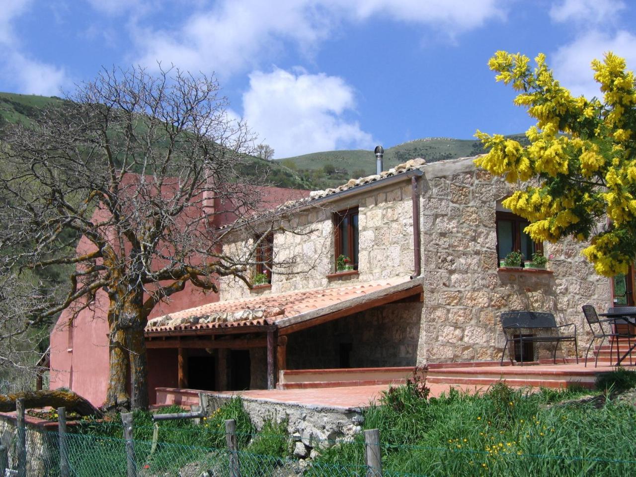 Agriturismo Gelso Castellana Sicula Exterior foto